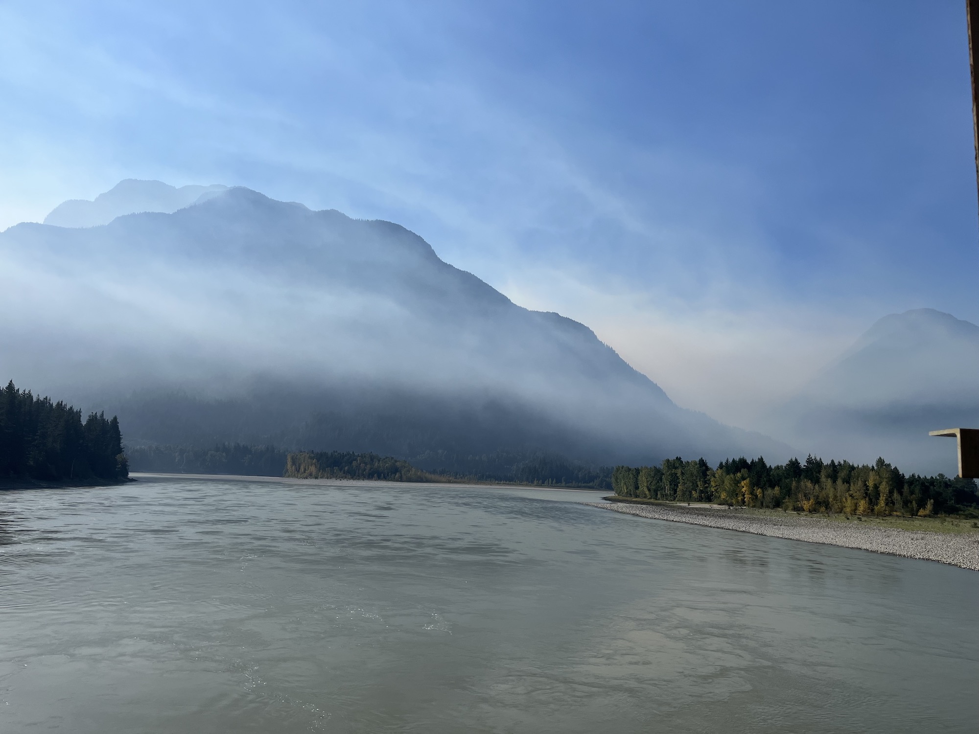 Wildfire smokes drifts over Hope, B.C.