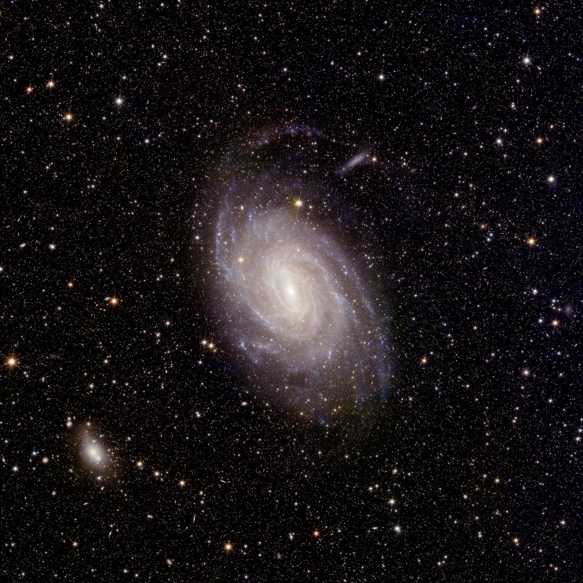 NGC 6744 is the kind of galaxy currently forming most of the stars in the local universe.