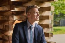 Dr. Zachary Hudson: Sylvie Li / Shoot Studio